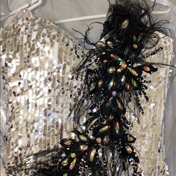 TonyBowls Limited Prom Dress - Picture 4 of 8